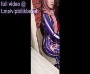 Indonesia girl in hijab sucks her boyfriend’s dick from indonesia girl