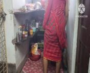 Desi bhabhi chudai in Desi kitchen from desi bhabhi chufay khatla