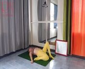 Regina Noir. Yoga in yellow tights doing yoga in the gym. 3 from girl yoga in panty