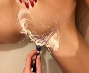 I asked my stepbrother to shave my pussy. It was so sexy so he fuck me in bath from sreevidya sexy so