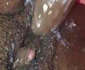 Ebony big clit orgasim fucking her wet creamy pussy from orgasim and squirting