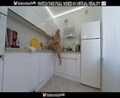Solo blonde Cindy Key fucks her pussy with the toy on a kitchen in VR. from desixb kei 3d sex opndi kei pornhub
