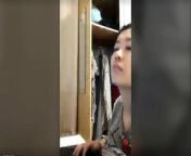Chinese exhibitionist streamer girl masturbates, orgasms from 여자스트리머 합성