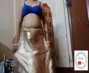 Saree opening deshi video bhabi Jharna from aunty showing saree up open pussy