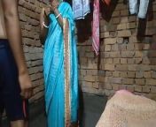 Bhabi sari pehen rahithi jobor dosti choda. from dosti filam