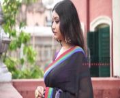 Rupsa - Saree Lady - Deep Cleavage from sexy cleavage saree aunty sexy boobs video