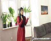 Cute woman in hijab had a lot of fun from niqab sexouth