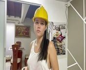 A sexy builder comes to my house to make some arrangements and ends up heating me up until she fucks me and makes me cum in it from hindi sexy come