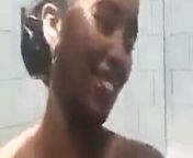 Beautiful Somali girl in the shower from somali live