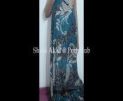 Sri lankan sari strip tease big boobs and nice assසාරිය ගලවගෙන කුක්කු එලියෙ දාගෙන නටන ශානි from aunty blouse hook remove nippalshidi ki vidios