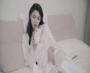 Lonely young woman asks a handsome guy for Spring Festival from 丙妹镇哪里有少妇一条龙服务《复制zg357 cc登录》马上安排全国空降上门约炮服务随叫随到